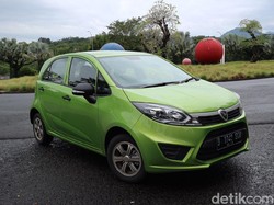 Proton Yakin Mobilnya Masih Diminati di Indonesia