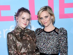 Bagai Pinang Dibelah Dua, Ini 5 Selebriti Berwajah Kembar dengan Anaknya