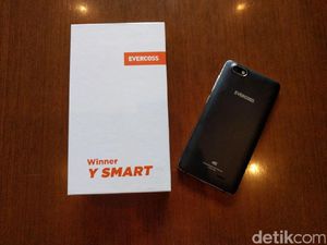 Ponsel Android Nougat Perdana Evercoss Ditarget Laku 100 Ribu Unit