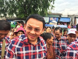 Blusukannya Dipersoalkan Panwascam, Ahok: Kan Bebas Mau ke Mana Saja