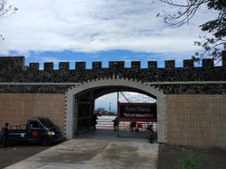 Mengintip Kastil di Lereng Merapi yang Jadi Kontroversi