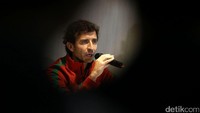 Pelatih asal Spanyol itu mendapatkan kontrak selama dua tahun untuk menangani timnas Indonesia. Dia akan mempersiapkan tim untuk berlaga di SEA Games Kuala Lumpur dan Asian Games 2018.