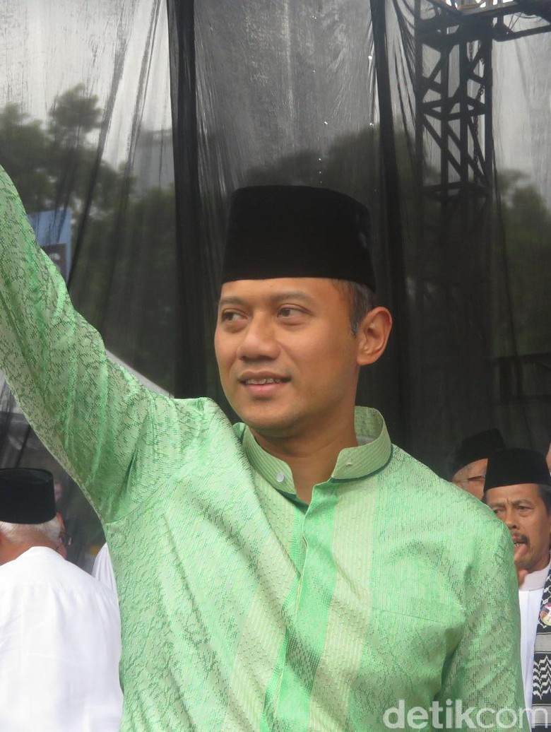 Agus Yudhoyono akan Umrah Saat Masa Tenang Pilgub DKI