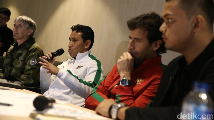 Tunjuk Bima Sakti dan Gonzales: Agar Timnas Nyambung Satu Sama Lain