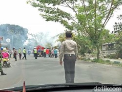 Mobil Satpol PP Banyuwangi Nyaris Dibakar Warga