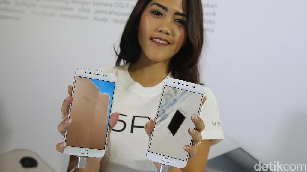 Vivo V5Plus Manjakan Penggemar Selfie Vivo V5Plus Manjakan Penggemar Selfie