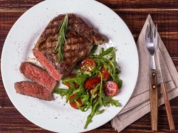 Mau Bikin Beefsteak Sendiri? Perhatikan 9 Tips Ini (2)