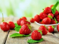 Inikah Strawberry Termahal di Dunia? Per Buah Berharga Rp.290 Ribu!