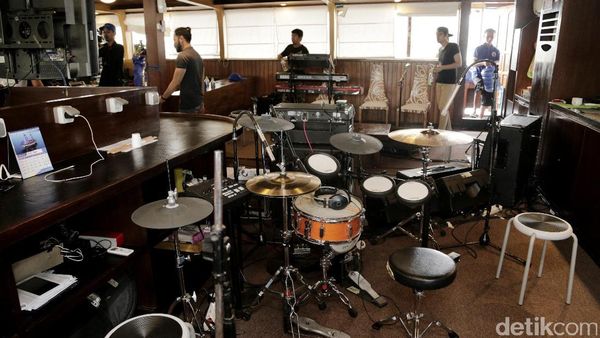 Ini Studio di Atas Laut Milik NOAH