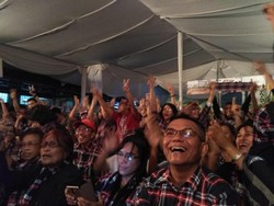 Usai Ahok Closing Statement, Pendukung di Rumah Lembang Bersorak