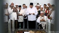 SBY Ziarah dan Salat Jumat di Masjid Al-Riyadh
