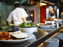 Restoran Gourmet Ini Ada di Dalam Penjara Wanita dengan Staf Napi