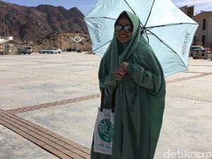 Dewi Sandra Berharap Punya Bisnis Fashion Sebesar Zara Dewi Sandra Berharap Punya Bisnis Fashion Sebesar Zara