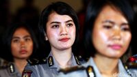 Polwan Cantik Ikut Amankan Debat Pamungkas