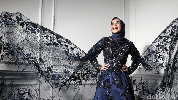 Intip Gaya Laudya Cynthia Bella saat Pemotretan Celeb of The Month