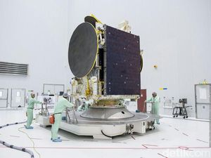 Yuk, Intip Persiapan Satelit Telkom 3S Sebelum Meluncur
