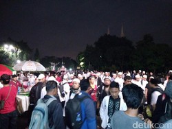 Massa Aksi 112 Mulai Berdatangan ke Masjid Istiqlal