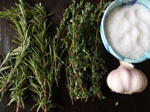 Keracunan Setelah Konsumsi Daun Teh Herba, Wanita Ini Meninggal Dunia