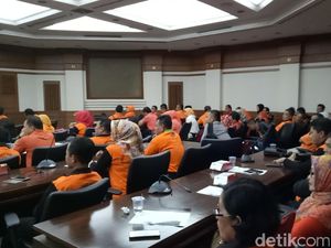 Wali Kota Jakbar Lapor Soal Relokasi dan PKL Kota Tua ke Djarot