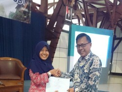 Hera, Anak Tukang Becak yang Raih IP 4,0 di ITB Ingin Jadi Dosen