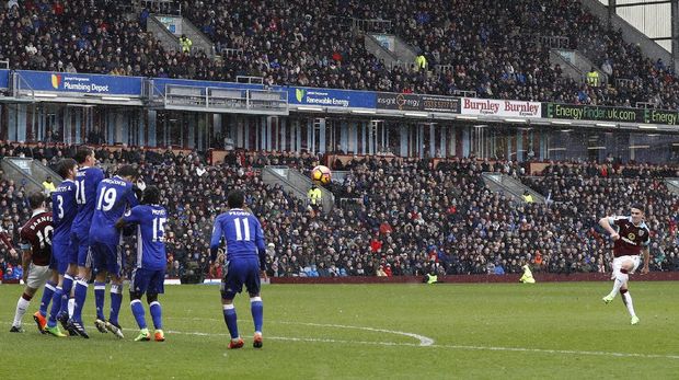 Chelsea Diredam Burnley 1-1