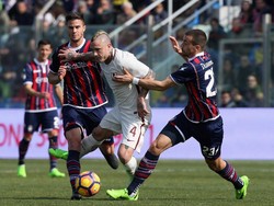 Gol Nainggolan dan Dzeko Antarkan Roma Kalahkan Crotone