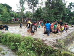 Lomba Menangkap Ikan Digelar di Sawah, Ini Tujuan Pemkab Banyuwangi