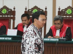 Pengacara Hadirkan 3 Saksi Meringankan di Sidang Ahok Hari Ini