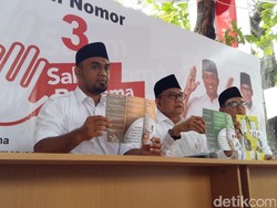 Timses Anies Minta Penemuan Brosur Kampanye Hitam di Jakbar Diusut