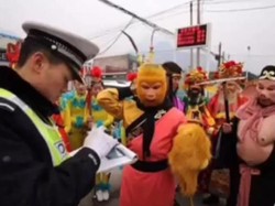 Mau Tampil di Kuil, Rombongan Sun Go Kong Dicegat Polisi di China