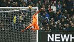 Foto-foto Terbaik Premier League Pekan 25: Chelsea Tersendat, The Reds Mantap