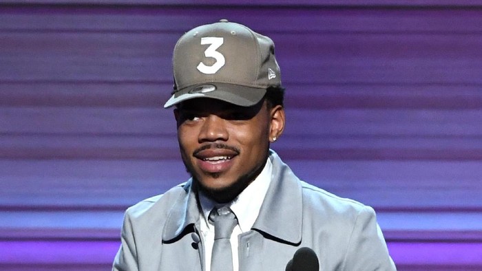Sedih! Chance The Rapper Tak Bisa Bawa Pulang Piala Grammy Sedih! Chance The Rapper Tak Bisa Bawa Pulang Piala Grammy