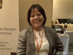 dr Elisna SpP dan Caranya Mengedukasi Pasien Lewat Banyolan