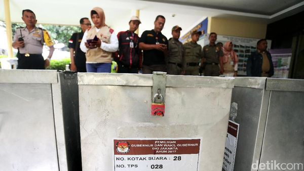 Kotak Suara Pilgub DKI Mulai Didistribusikan
