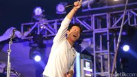 Seru-seruan Bersama NOAH di Sunset Concert Gili Trawangan