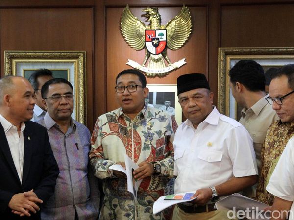 13 Anggota F-Gerindra Usul Pansus Angket Ahok-Gate