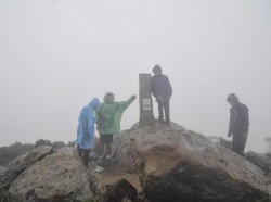 Mendaki Latimojong, Salah Satu Puncak Tertinggi di Indonesia