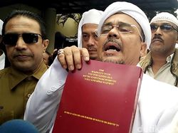 Praperadilan Penodaan Pancasila Habib Rizieq Ditunda