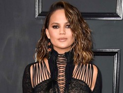 Cara Praktis Buat Smokey Eyes dari Makeup Artist Archangela Chelsea