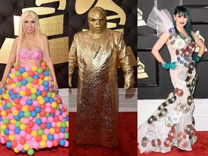 Penampilan Aneh di Grammy 2017, Mulai dari Bola hingga Kepingan CD