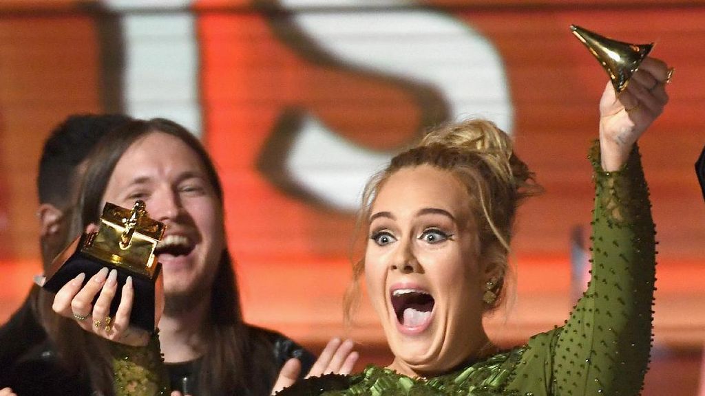 Melihat Lagi Adele Borong 3 Nominasi Utama Kedua Kalinya di Grammy