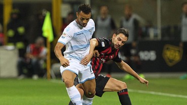 Sayap Kanan Lazio akan Menjadi Hantu Bagi AC Milan