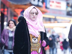 Proses Panjang Anniesa Hasibuan untuk Bisa Tampil di New York Fashion Week