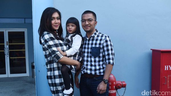 Denada dan Ihsan Tarore Cocok Banget Sih