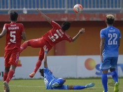 Pemain Semen Padang Nikmati Pertandingan, PSCS Hilang Konsentrasi