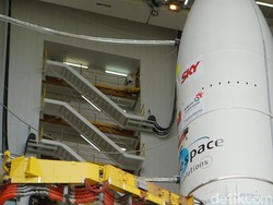 SpaceX Masih Dipercaya Luncurkan Satelit Telkom 4