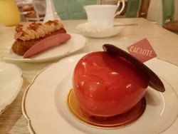 Nikmati Cacaote dan Raspberry Vanilla Sambil Bersantai Malam Ini