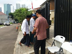 SBY Adakan Zikir di Rumah Mega Kuningan Malam Ini