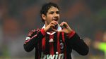 Flip-Flop Nomor 9 di AC Milan