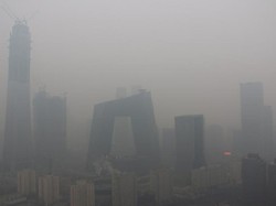 Mobil dengan Knalpot Ngebul Dilarang Masuk Beijing